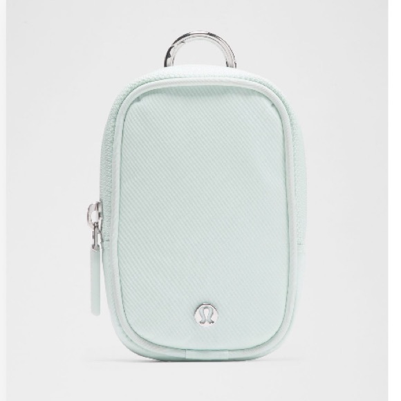 lululemon athletica Handbags - Lululemon Lt Green (Mint Breeze) Clip-On Pouch NWT